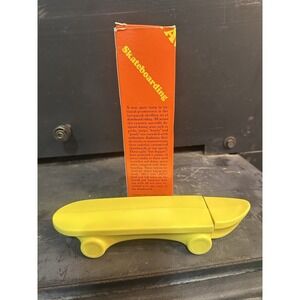 Avon Hang Ten Skateboard Decanter Bubble Bath for Children Vintage New Old Stock